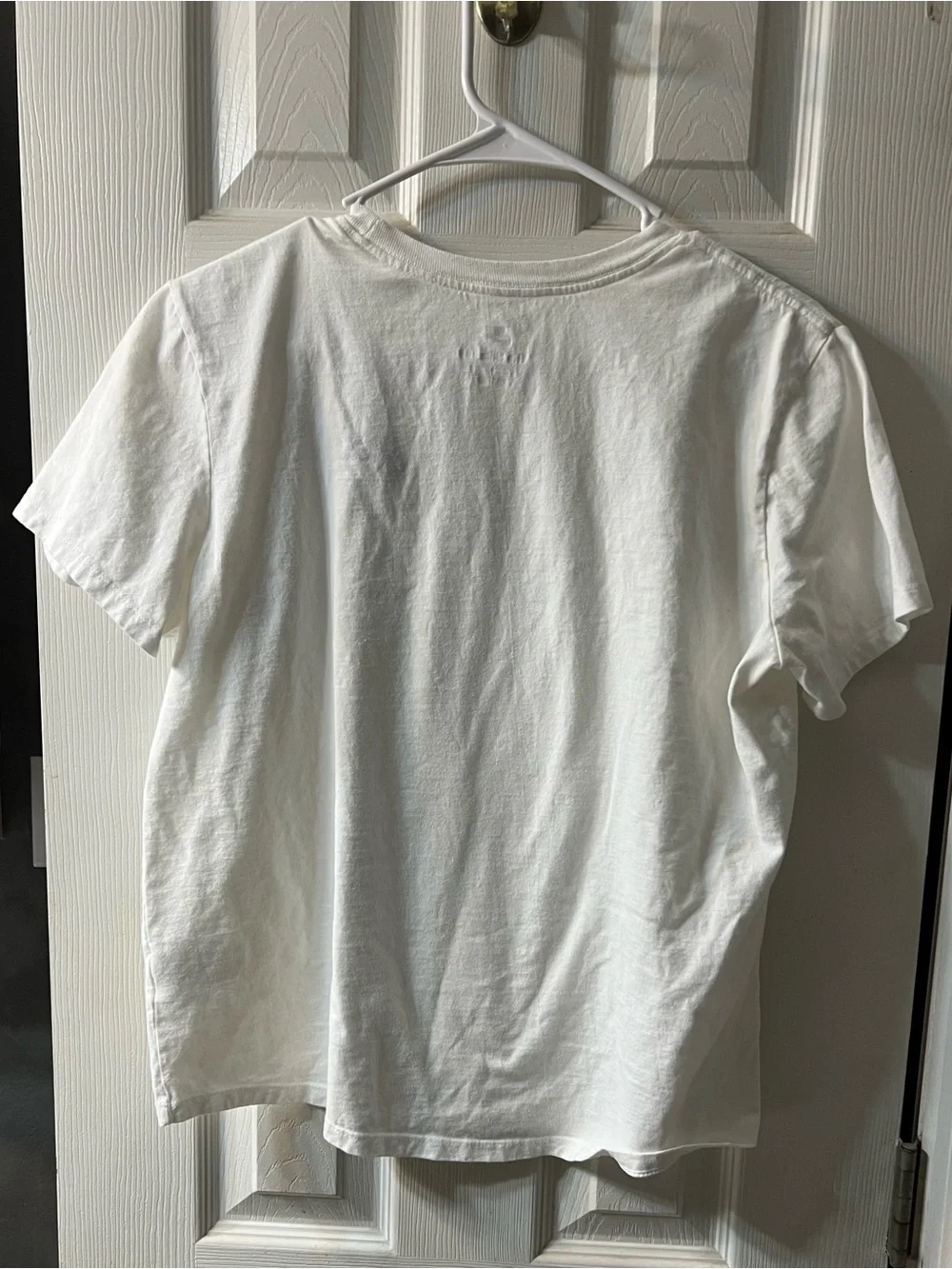 Nike Boys Large White Short Sleeve Tee with Black Logo